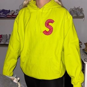 Supreme Hoodie